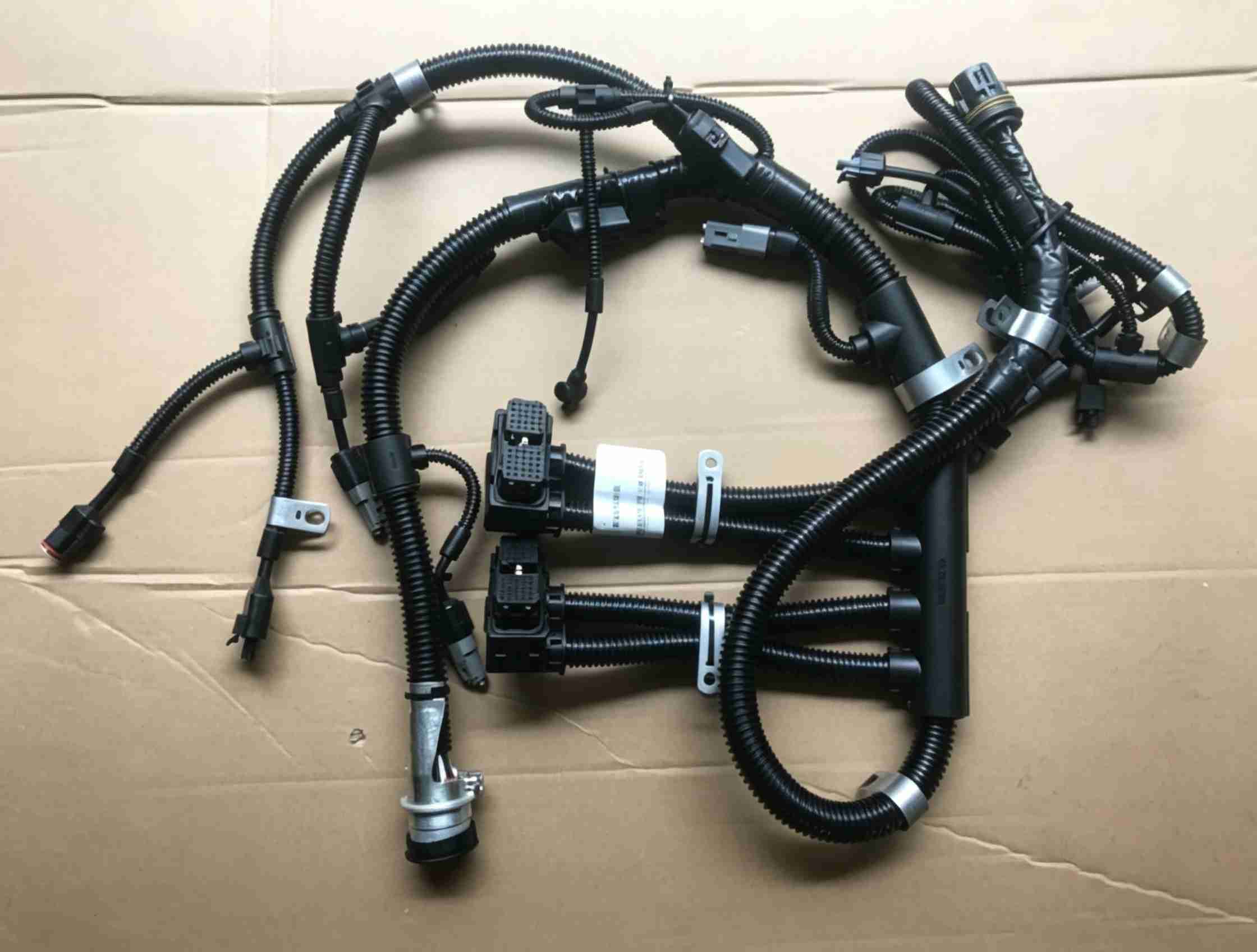 New Cummins QSM11 M11 Shaanxi Automobile Hyundai Excavator Engine Wiring Harness Assembly 2864510X